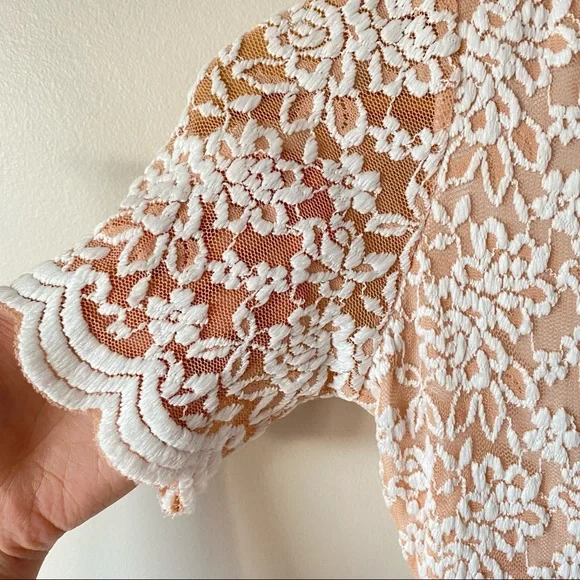 Pink and white Lace Dress with Black Bow - Picture 3 of 9